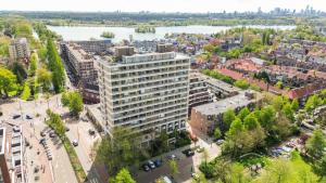 Adriaen van der Doeslaan 201