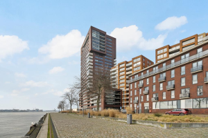 Lloydkade  851